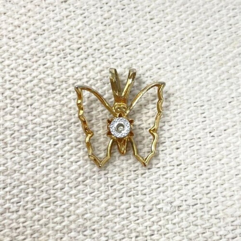Butterfly Openwork Pendant With Diamond Chip Gold Tone‎ Necklace Vintage